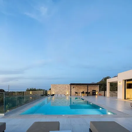 Kafkales - Heated Pool *